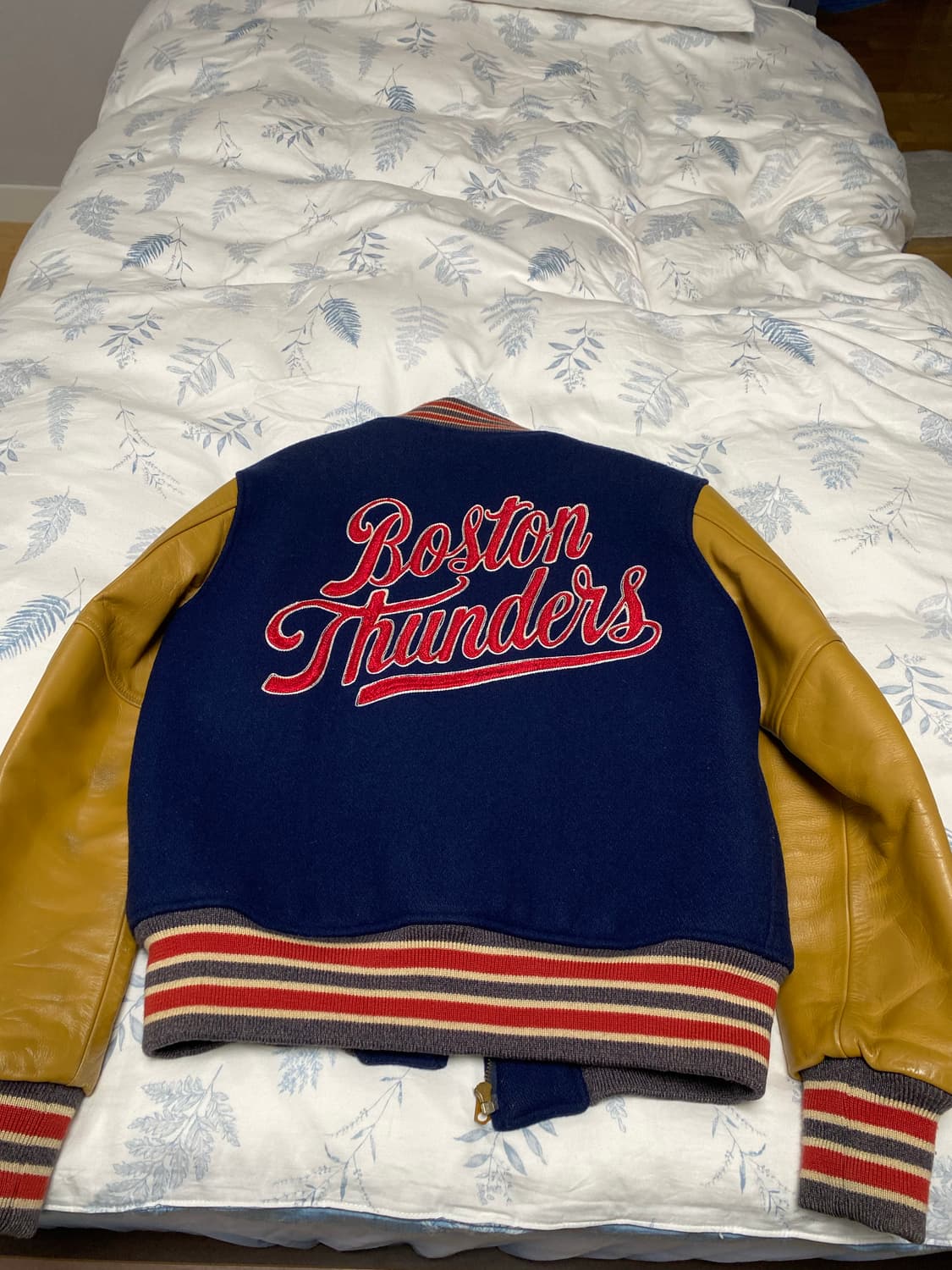 Sugar cane 바시티자켓팝니다 상품이미지2