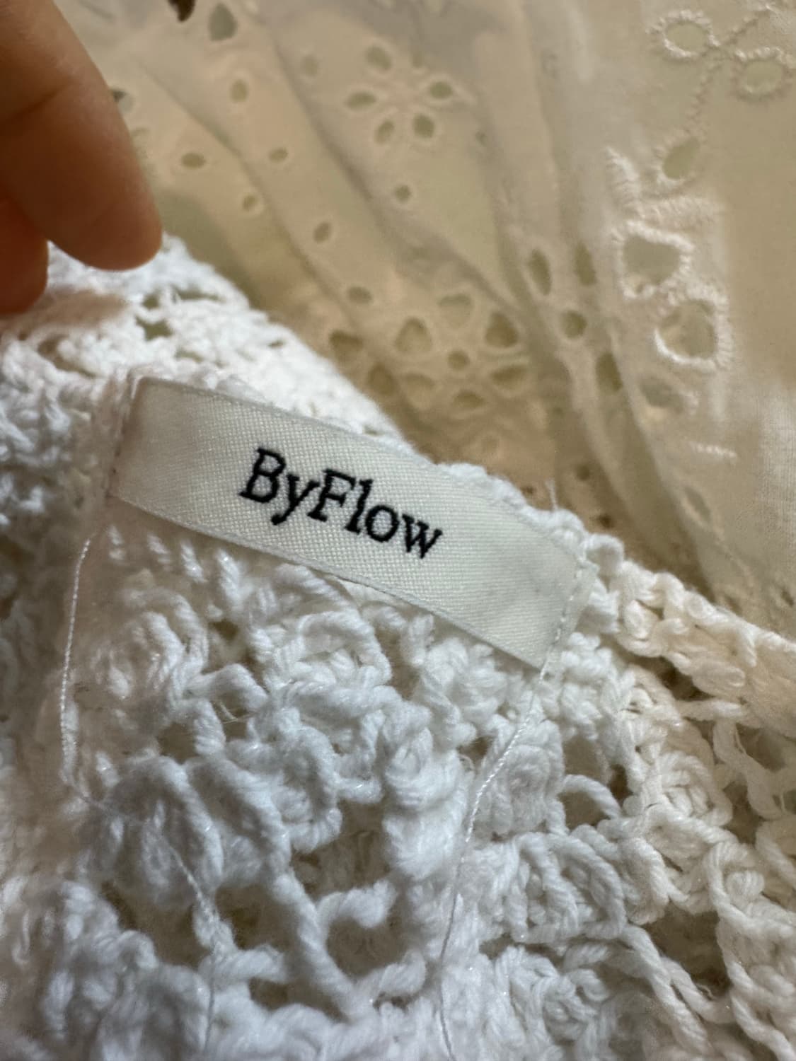 by flow 바이플로우 레이스 펀칭 원피스 상품이미지2