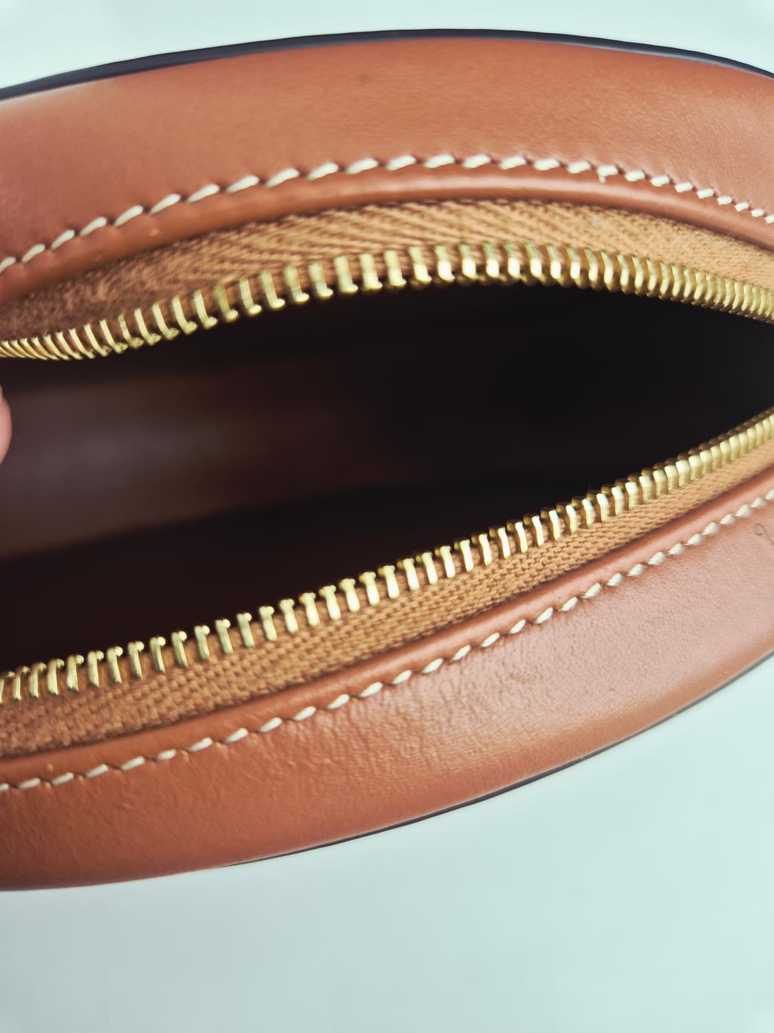 셀린느 트리오페 오벌펄스 탄 미니백 (상태 매우 좋음) 상품이미지8