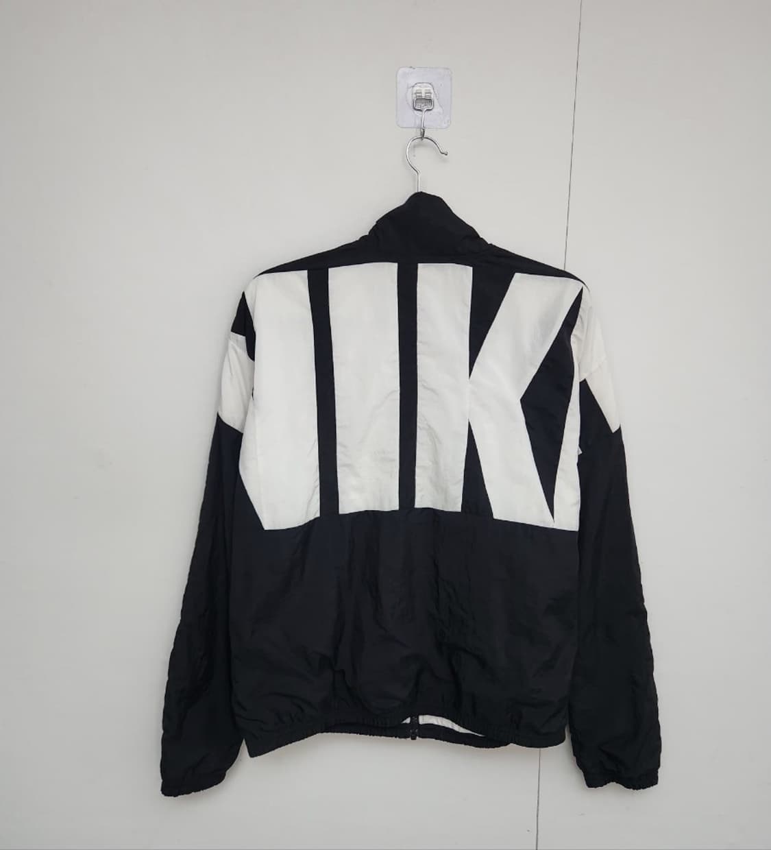 [NIKE 나이키] 95 남 스우시 바람막이 자켓 상품이미지2