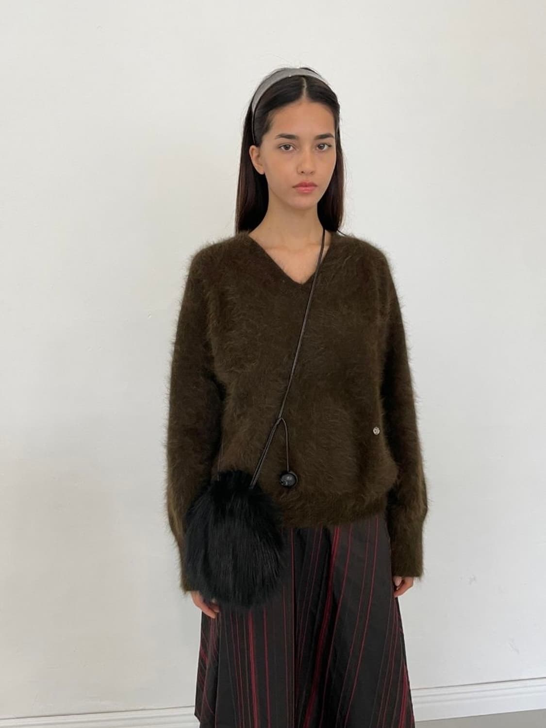 COLOCYNTH) BRUSH WOODENBELL BAG Black 상품이미지1