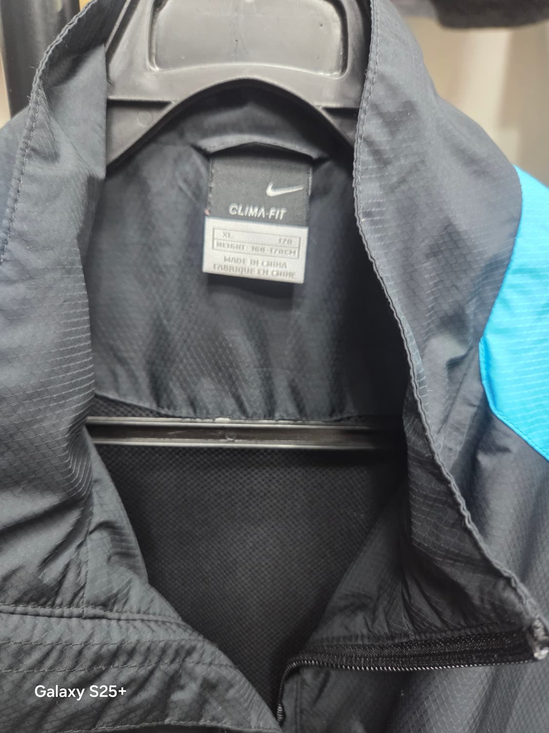 나이키   바람막이    상품이미지2