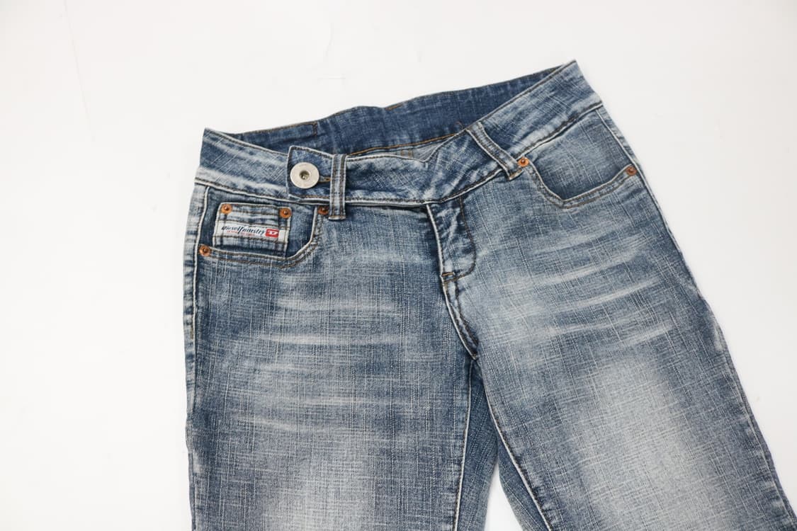 디젤 빈티지 워싱 슬림 부츠컷 데님 팬츠 상품이미지3