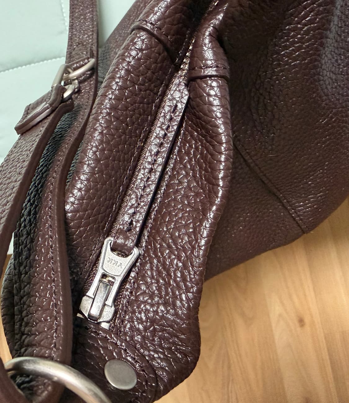 애프터프레이 포춘 쿠키 레더 크로스백 브라운 상품이미지2