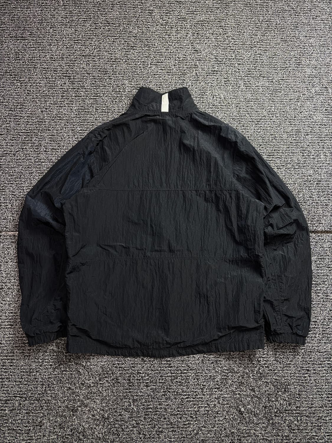 나이키 에어 빅로고 센터 포켓 나일론 아노락 블랙 2227 상품이미지4