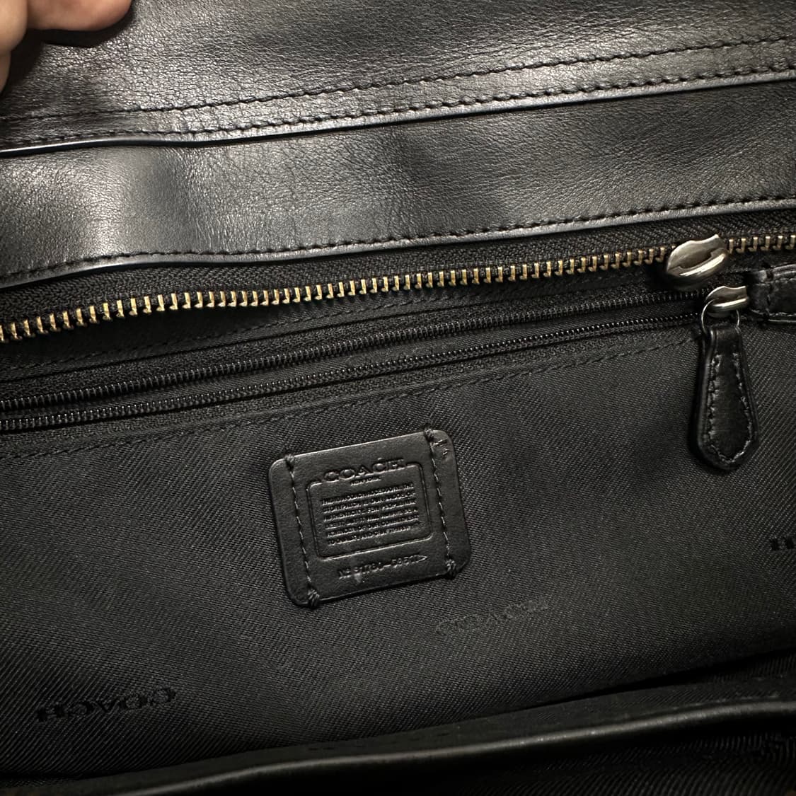 COACH 코치 스웨거 미듐 여성 크로스백 토트백 가방 블랙 상품이미지7