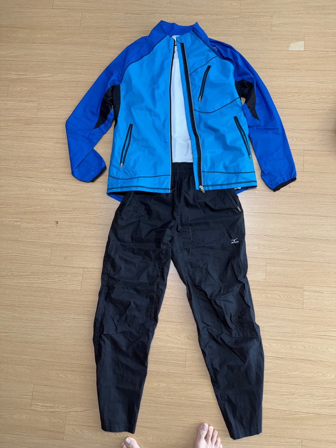 미즈노 트레이닝 Set(바람막이,긴팔,바지)+티셔츠 3장 상품이미지1