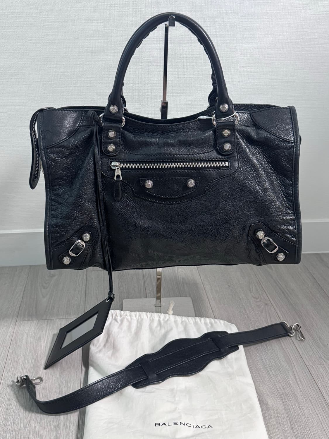 Balenciaga 발렌시아가 모터백 시티백 은장 블랙 스몰 상태 A- 상품이미지1
