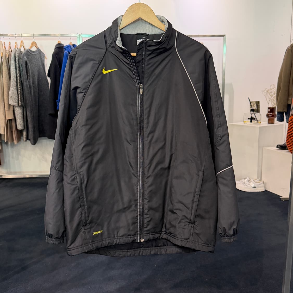 [95] 나이키 토탈90 바람막이 상품이미지1