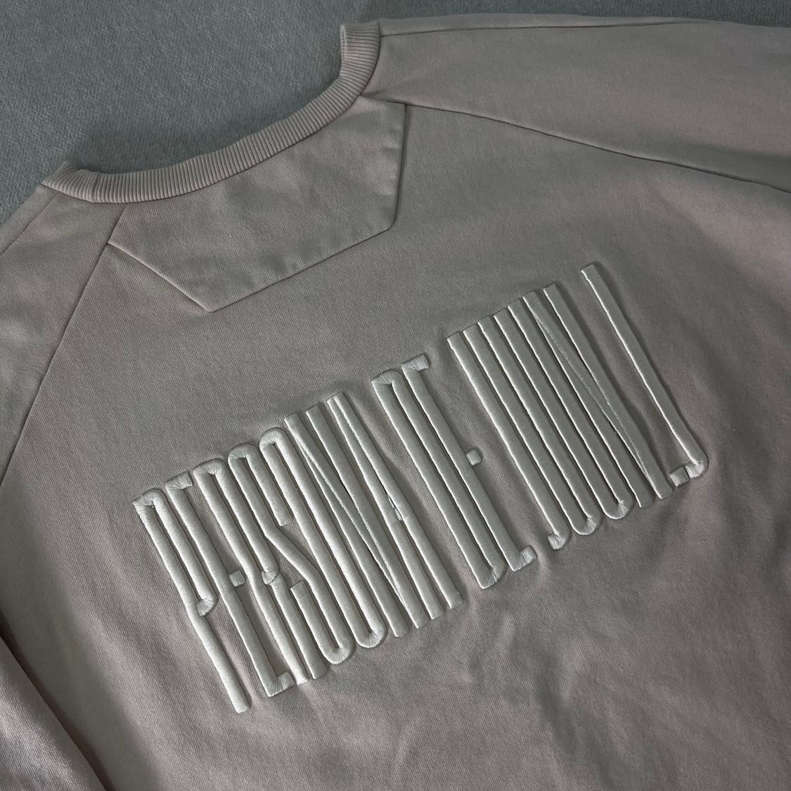 105 준지 20FW 엠브로이더리 맨투맨 상품이미지9