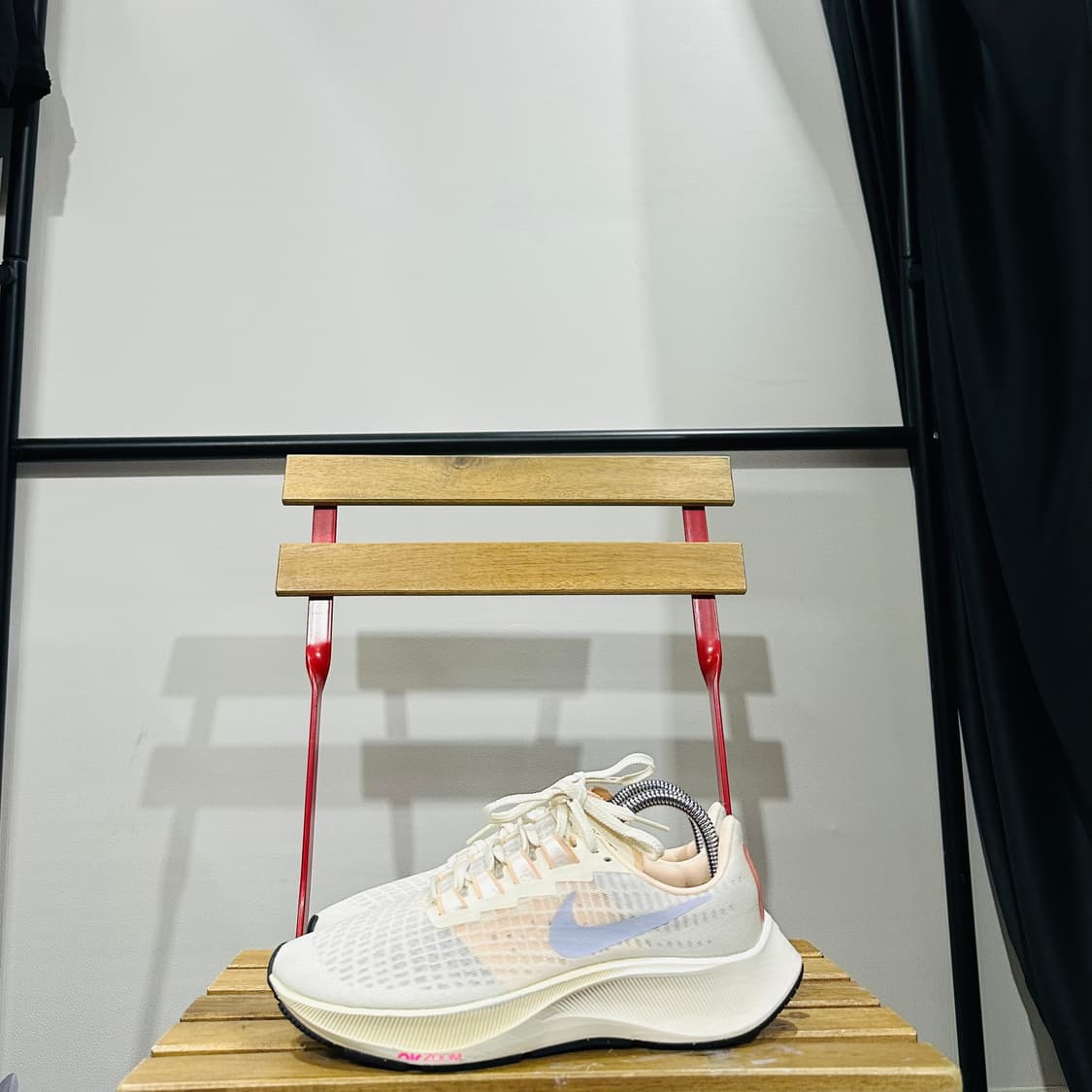 240) 나이키 운동화 여성 여자 런닝화 에어 줌 페가수스 37 상품이미지3