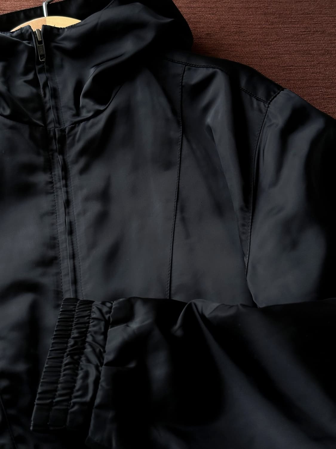 Poly satin high count hood zip parka 상품이미지4