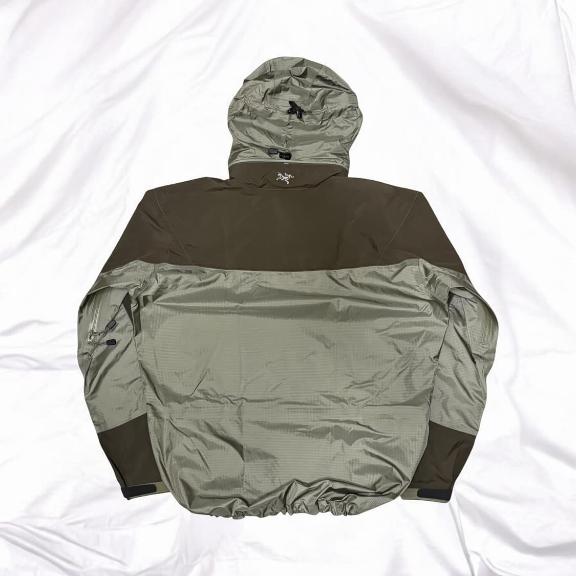 Arc’teryx Theta LT Gore-Tex Jacket 상품이미지4