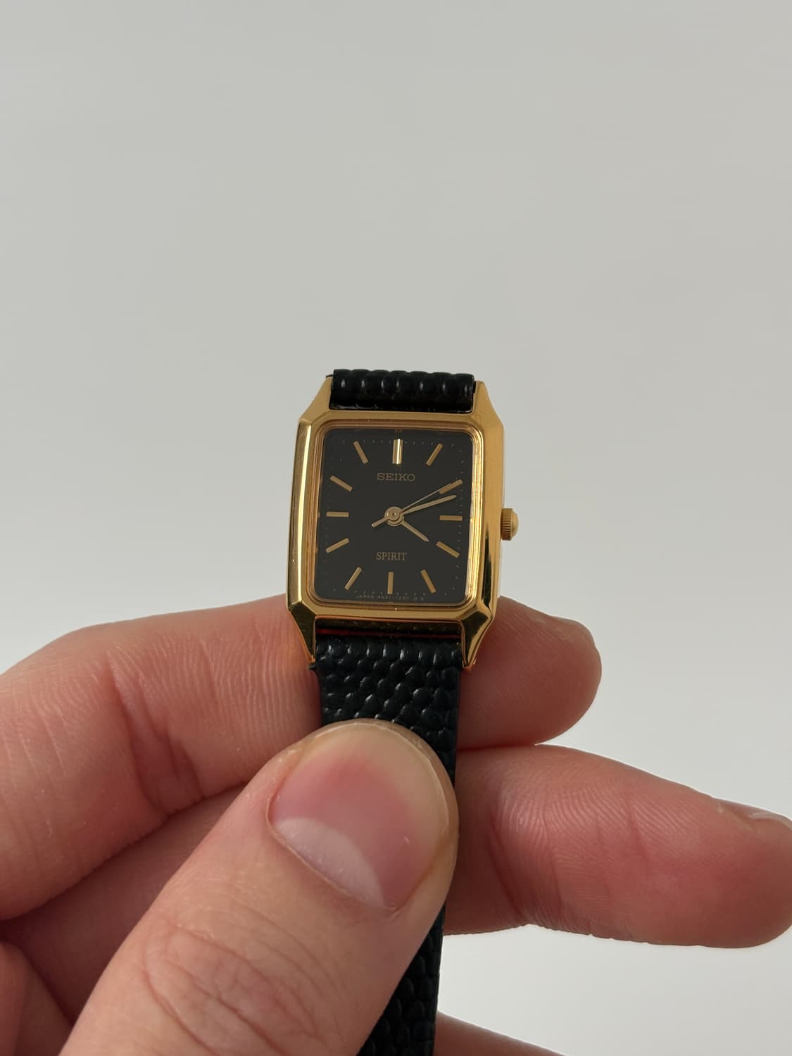 1990s Spirit Black Dial Gold Tank Quartz 상품이미지2