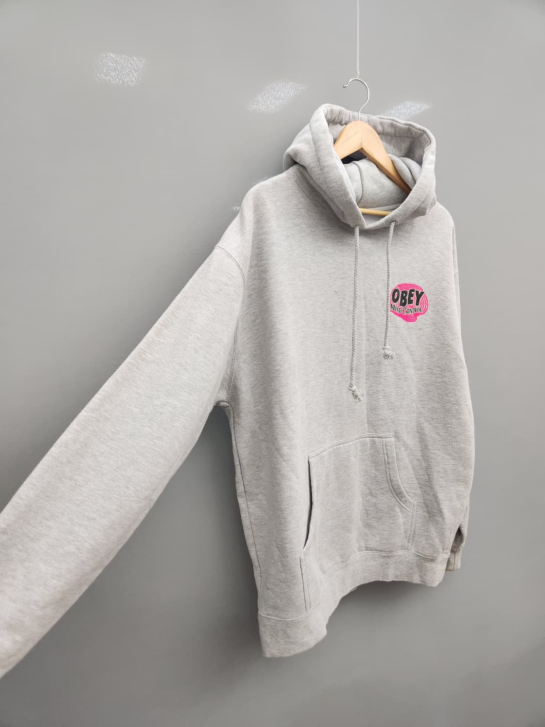 오베이 OBEY 회색 후드티 상품이미지2