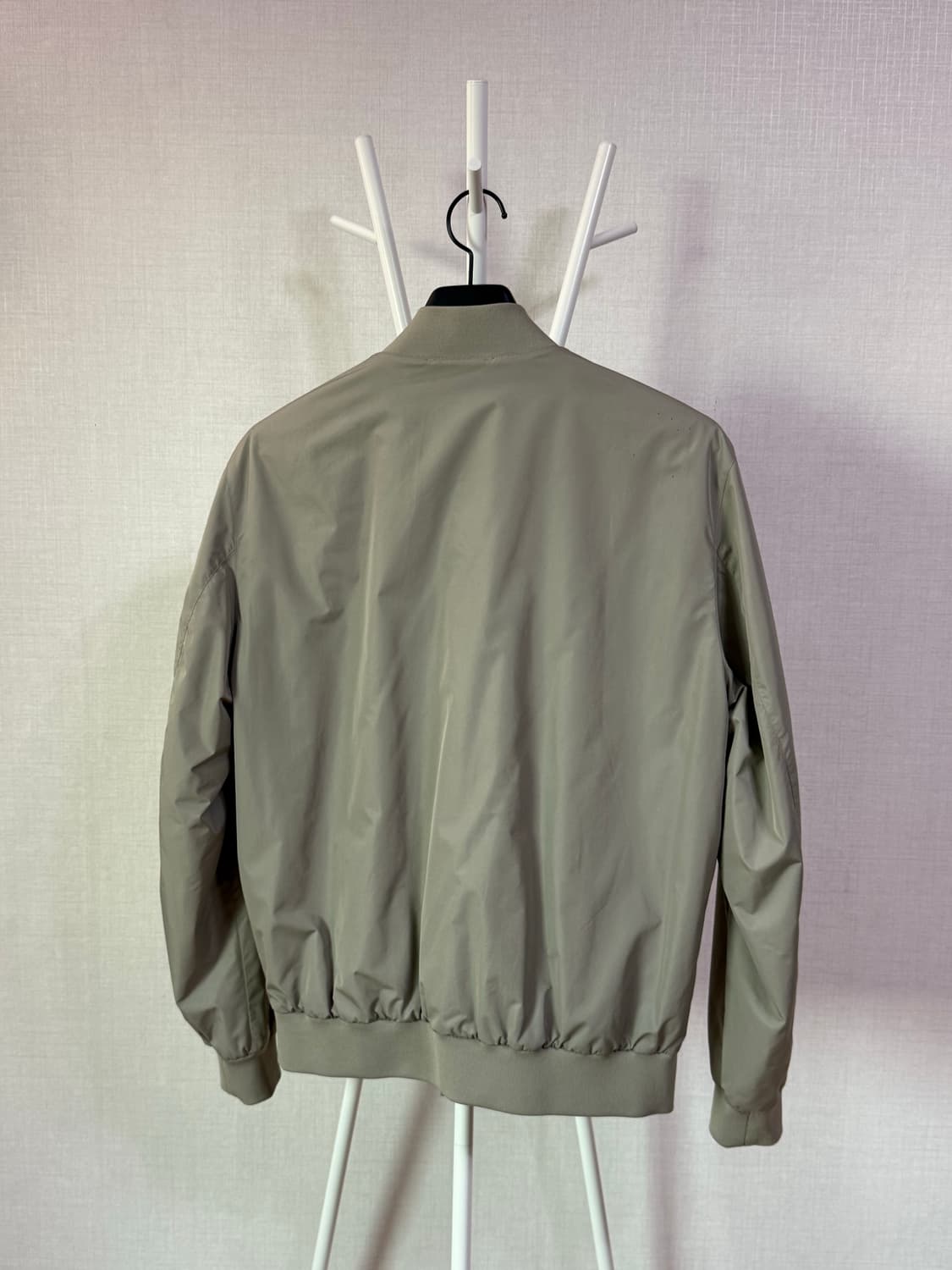 COS 코스 봄버 라이트카키 [M] 상품이미지4