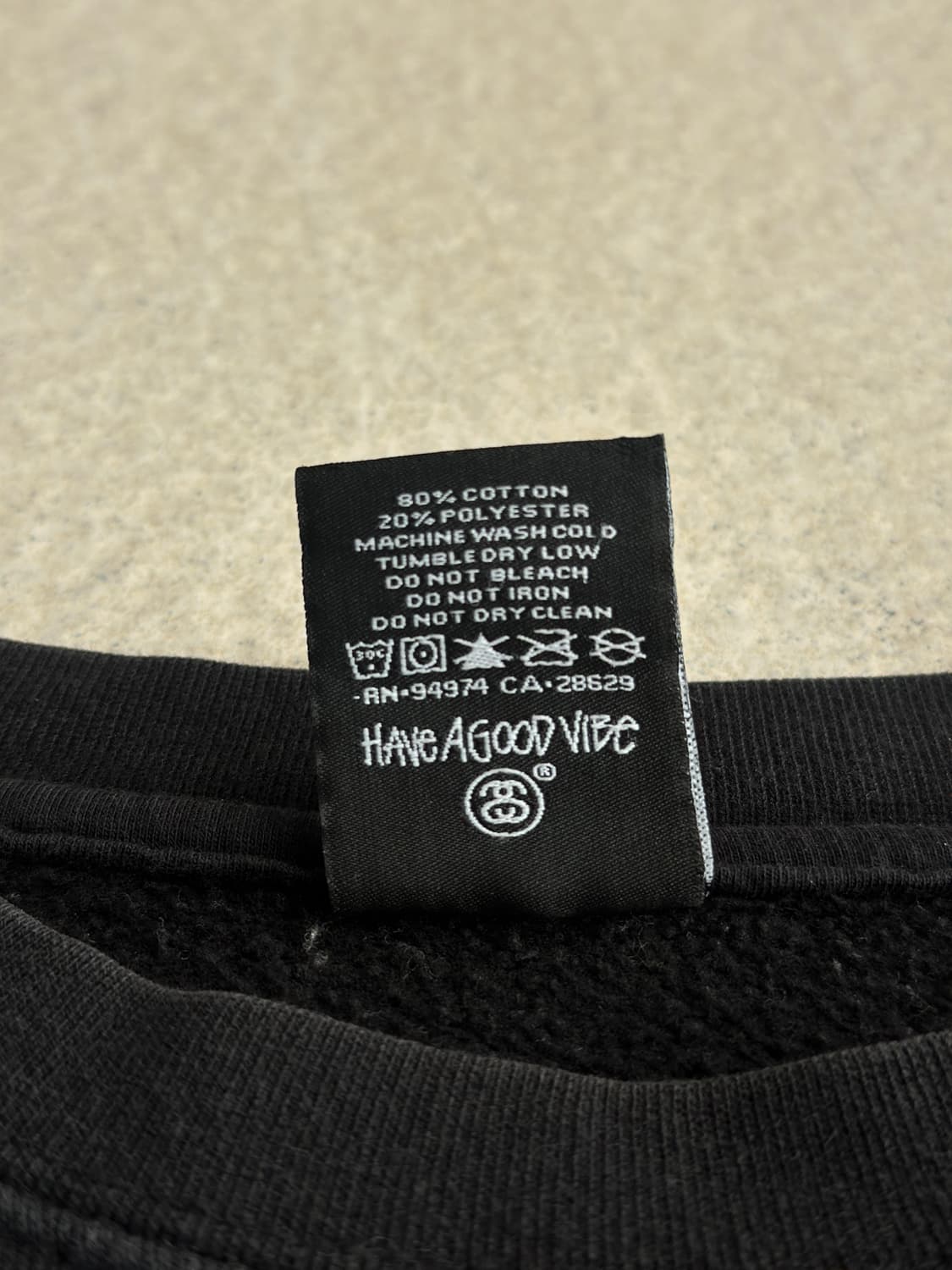 스투시 블랙 월드투어 맨투맨 상품이미지6