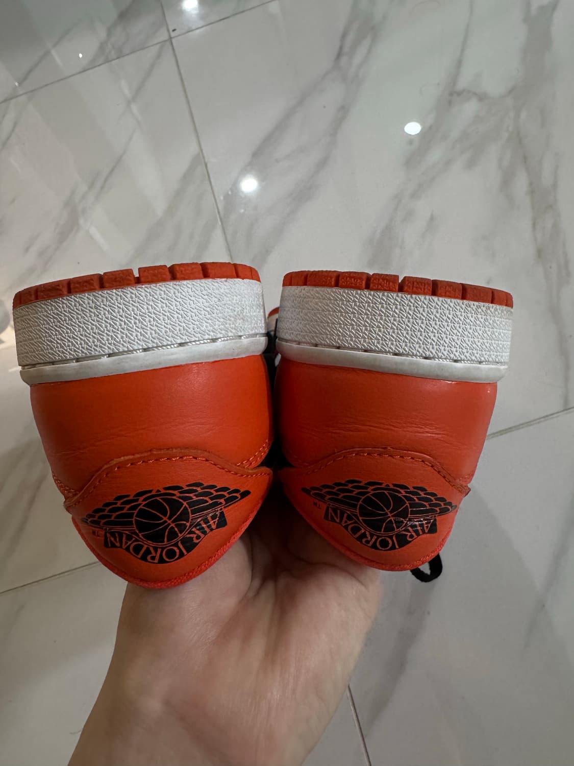 조던1 로우 스타피쉬 255 상품이미지3