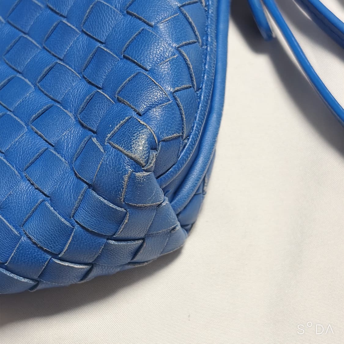 보테가베네타 블루 인트레치아토 크로스백 상품이미지9