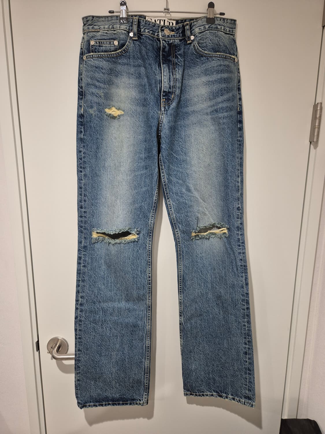 [SATUR] 디스트로이드 첼시 데님 팬츠 상품이미지1