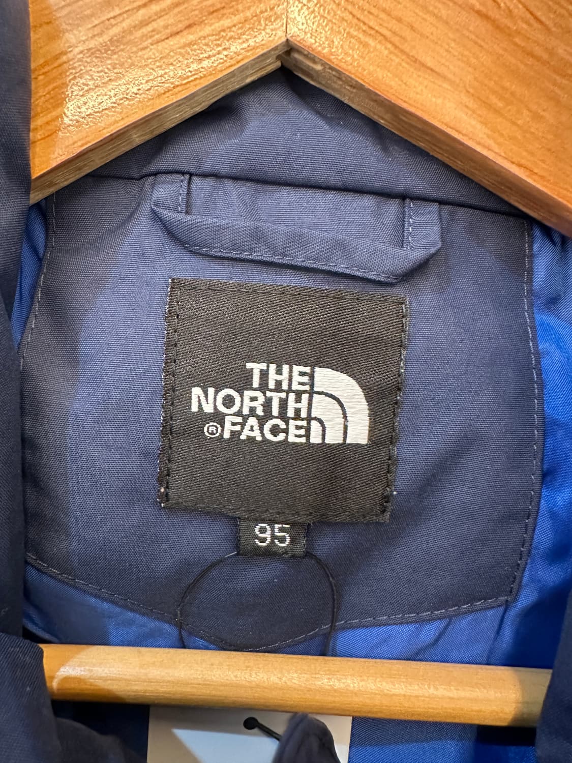 95) 노스페이스 네이비 바람막이 점퍼 상품이미지3