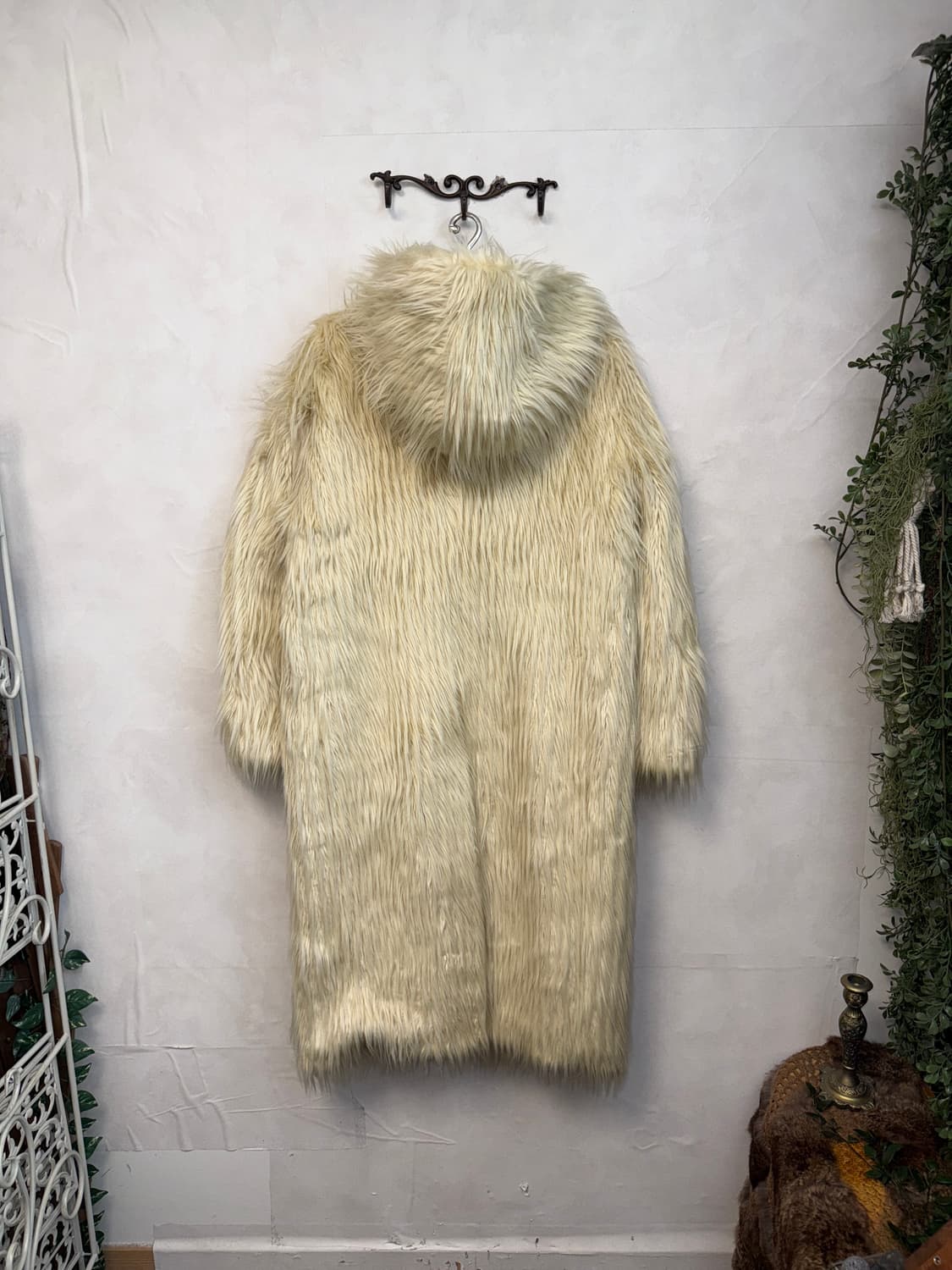 Ivory grunge fur over hood coat 상품이미지5