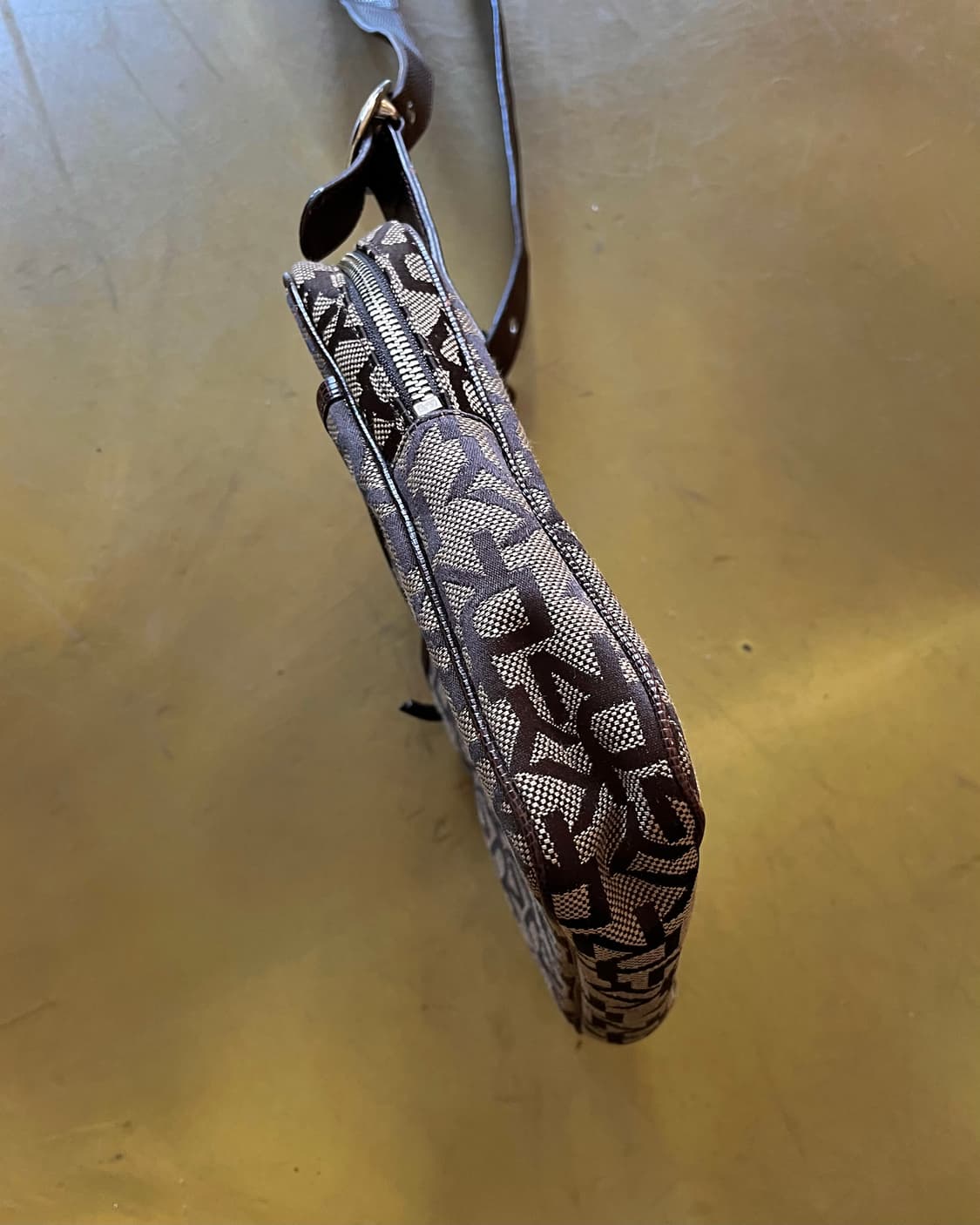 2000s Donna Karan Spel-Out Old Cross Bag 상품이미지6