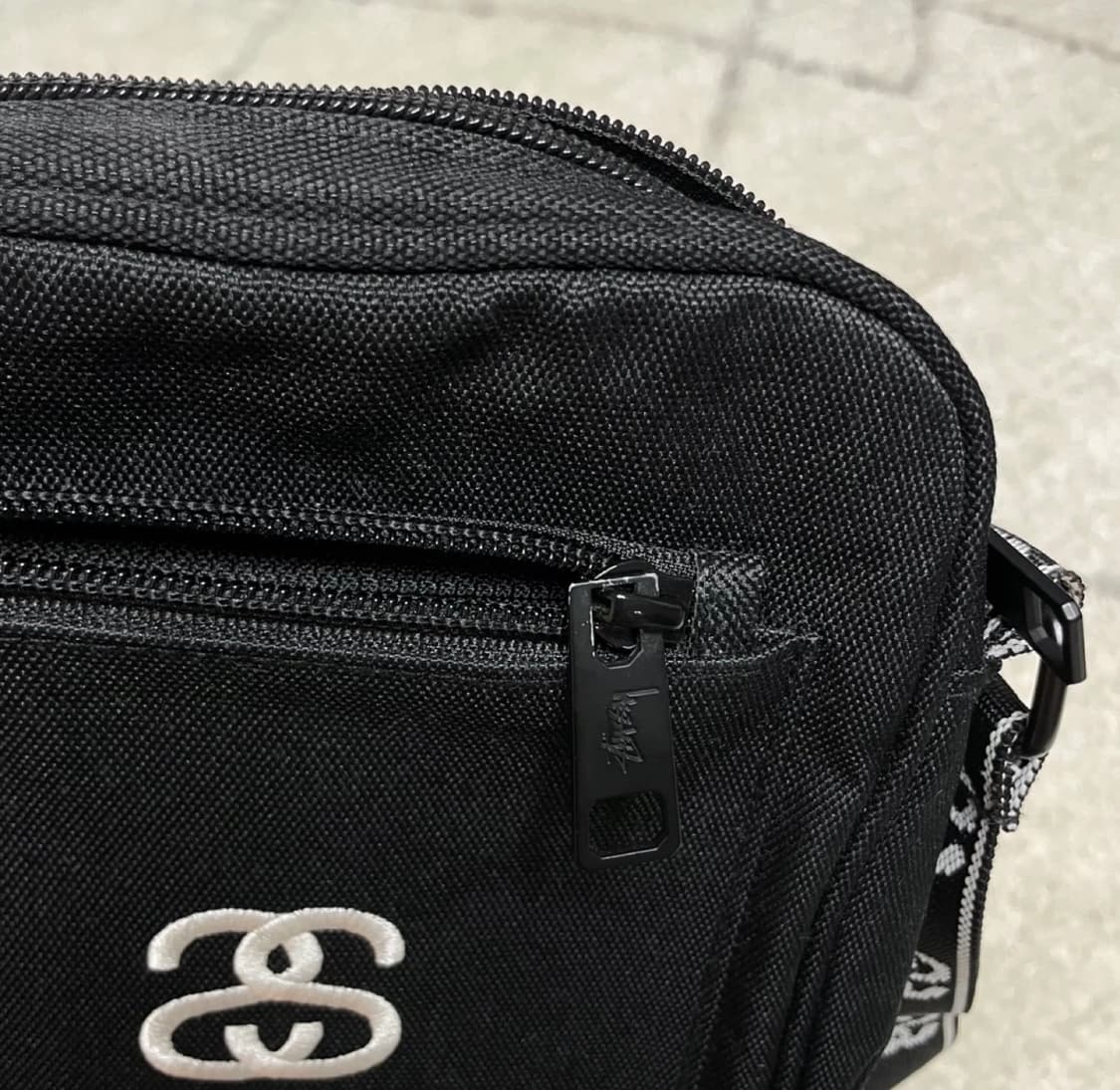 스투시 크로스백 호주 상품이미지2