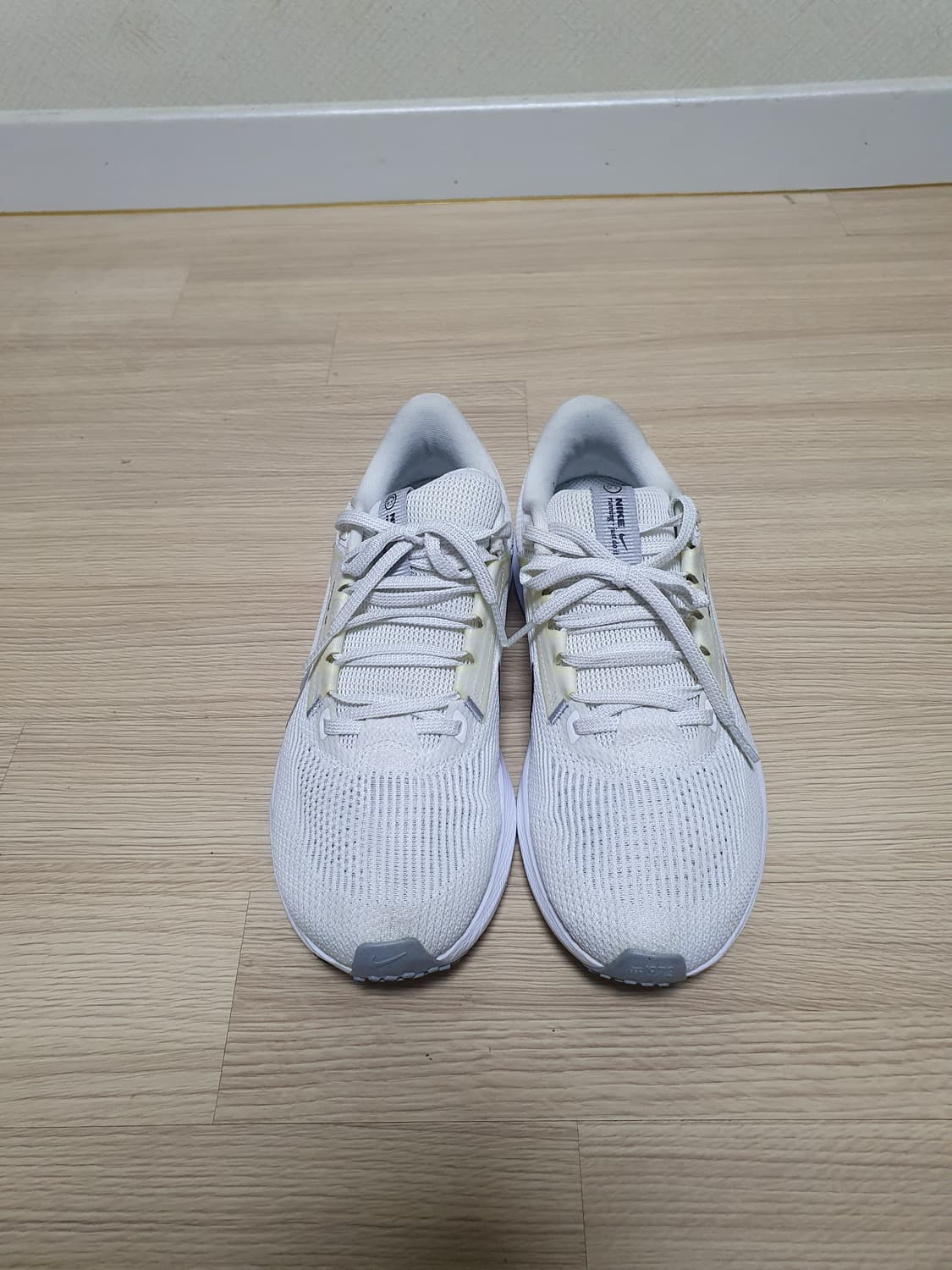 나이키 페가수스 40 화이트 운동화 265 상품이미지3