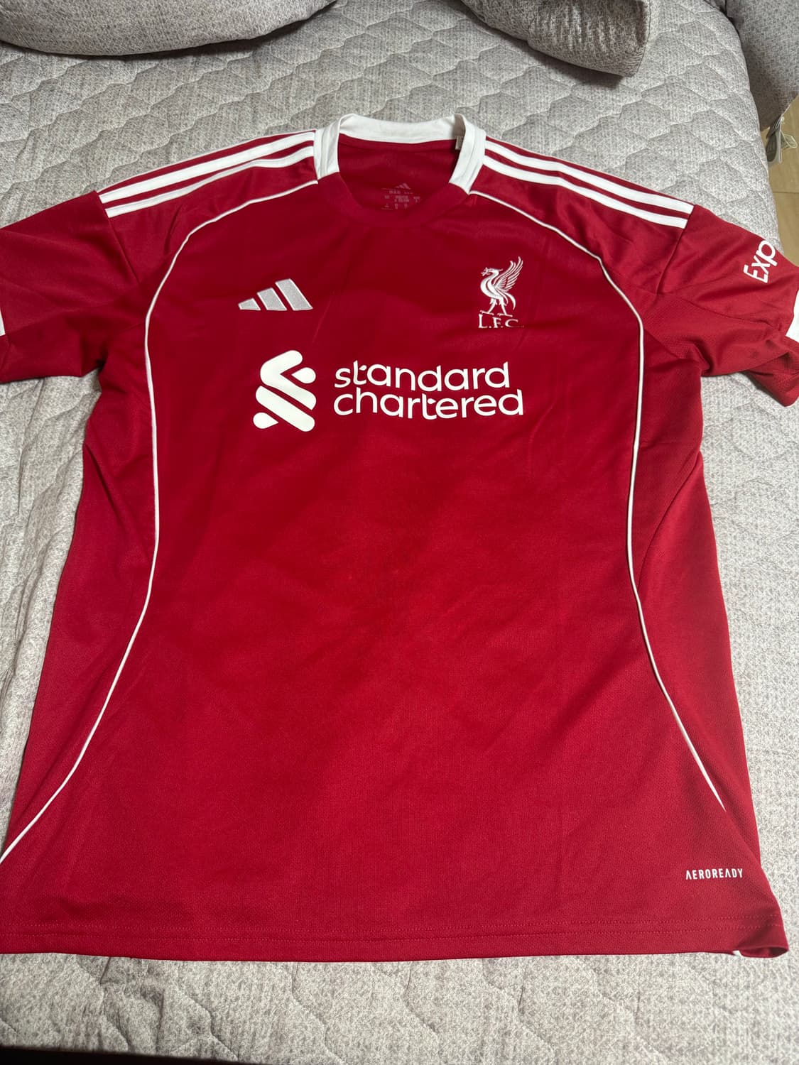 리버플 25-26시즌 홈 유니폼 상품이미지1