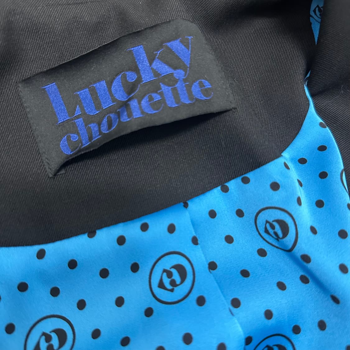 럭키슈에뜨 여성 울 자켓 블랙 36사이즈 상품이미지3