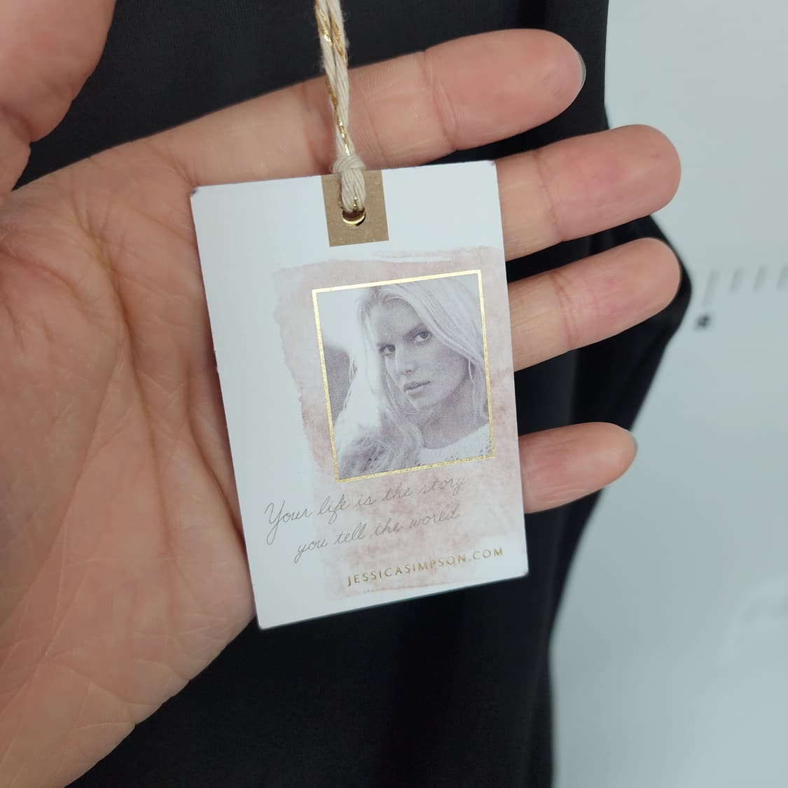 제시카심슨 블랙 홀터넥 금장 장식 원피스 상품이미지9