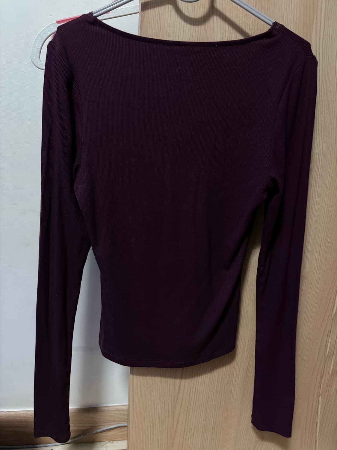 H&M DIVIDED 버건디 레이스 브이넥 긴팔 티셔츠 S 사이즈 상품이미지3