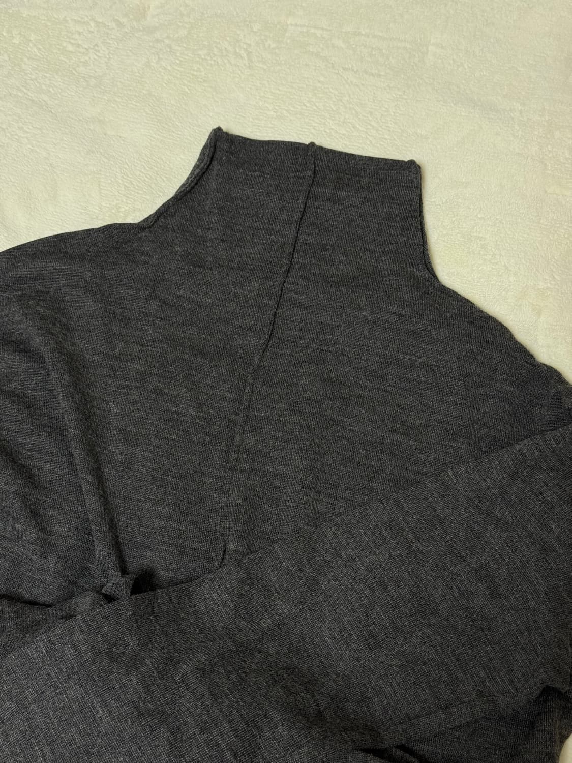 르917 웨이스트 랩 니트탑 챠콜 상품이미지5