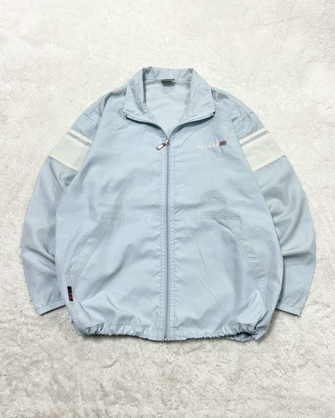 리복 빅로고 뮤트하늘 바람막이 상품이미지5