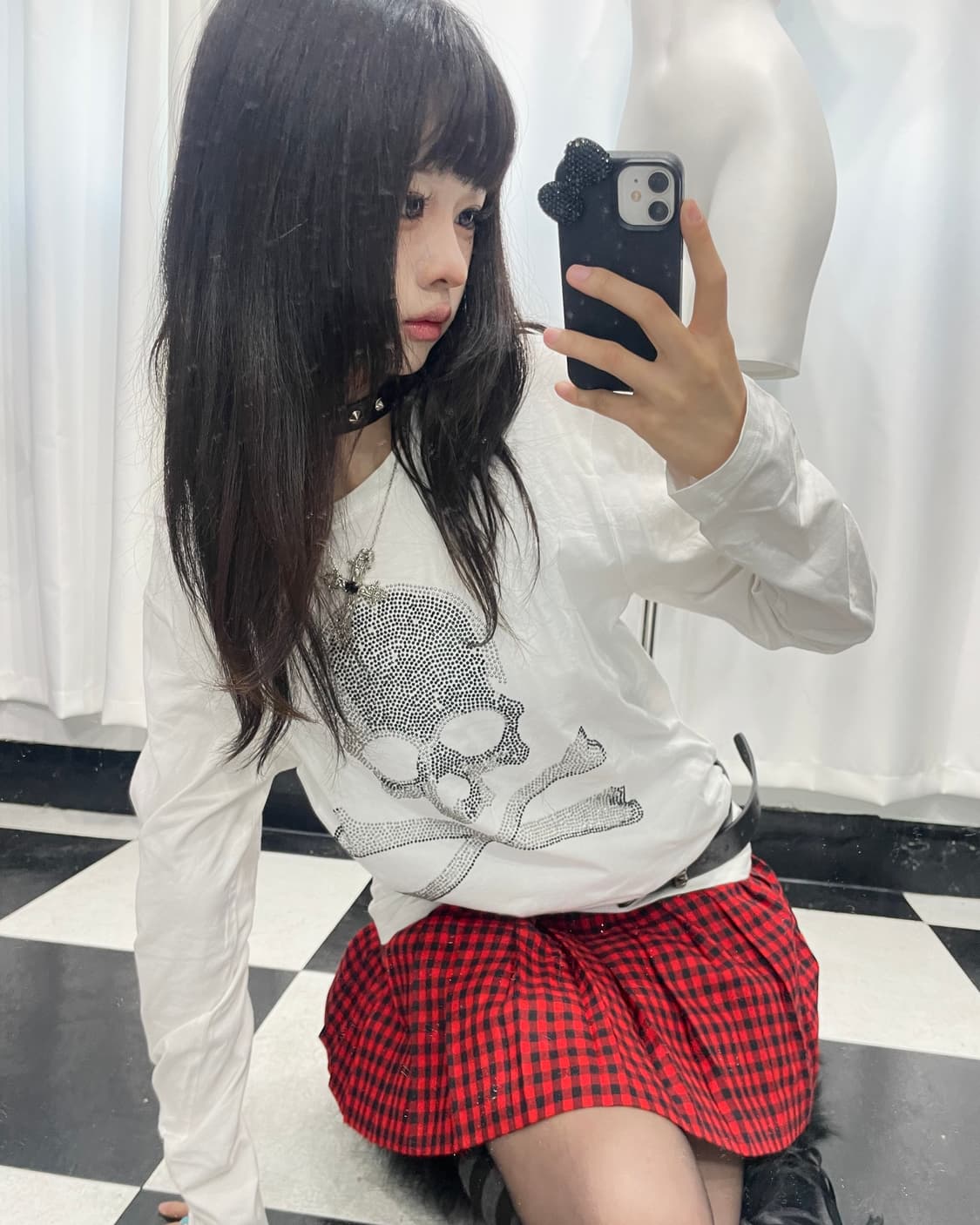 🎸화이트 스컬 비즈 디테일 롱슬리브🎸 상품이미지1