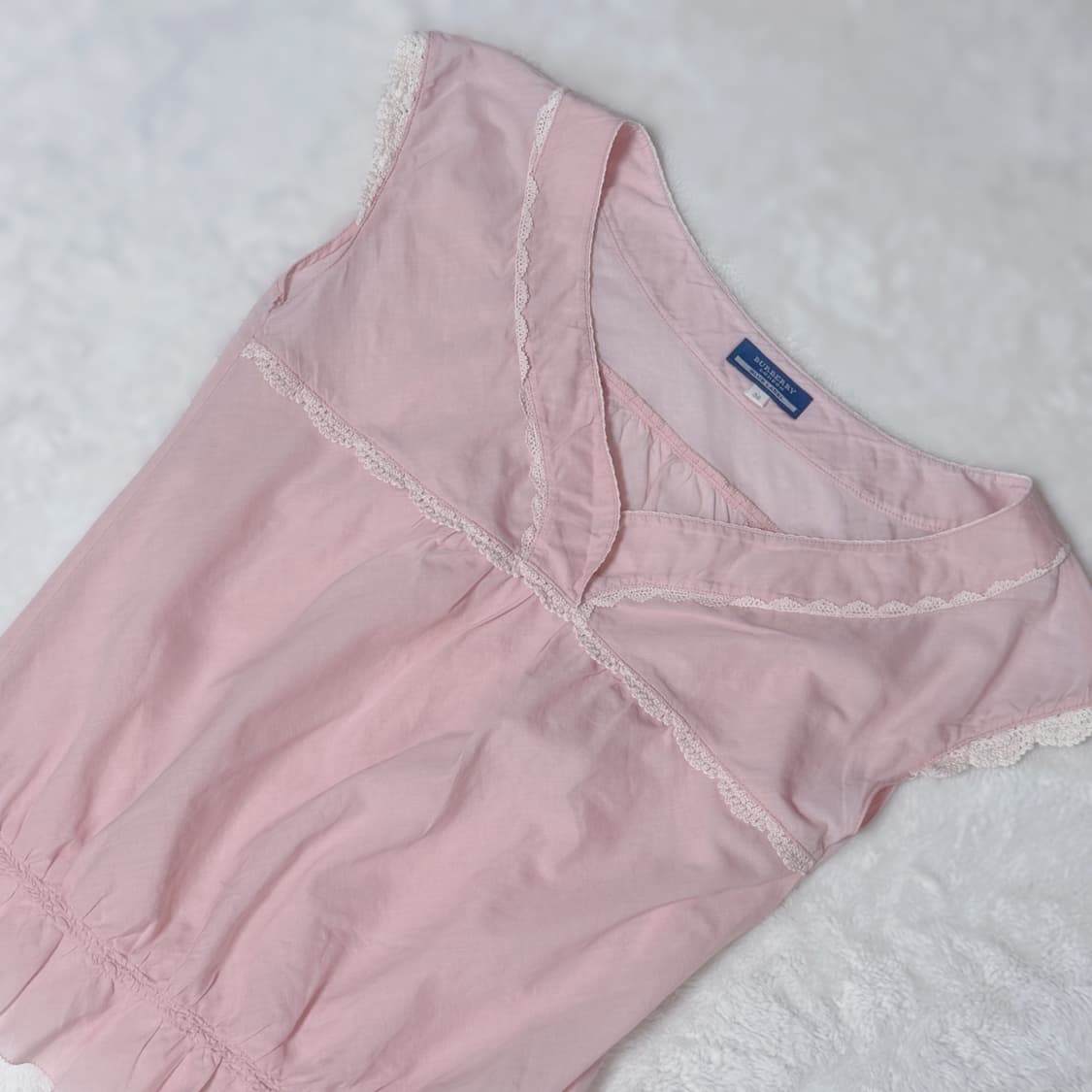 Burberry 블루라벨 모리걸 레이스 딸기우유 블라우스 ≽^•⩊•^≼ 상품이미지1