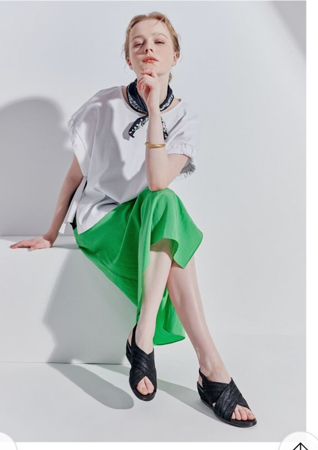 새상품)가이거 소가죽 웨지힐샌들 상품이미지1