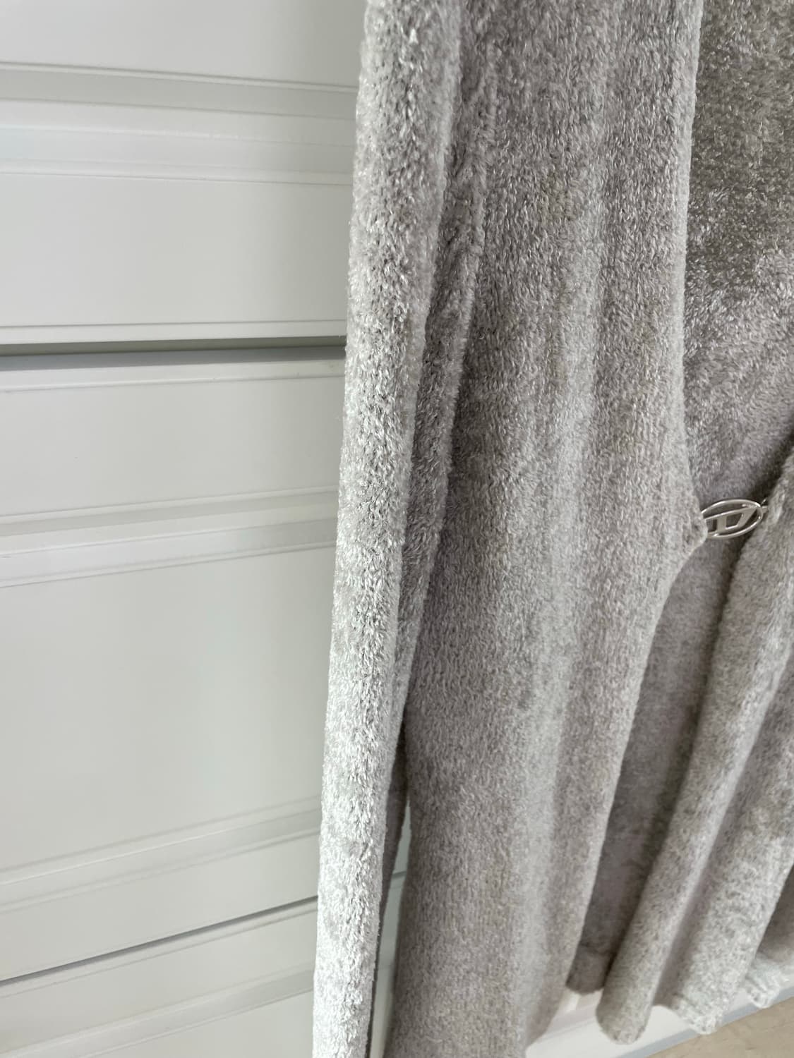 DIESEL 퍼 부클 가디건 (그레이) 상품이미지3