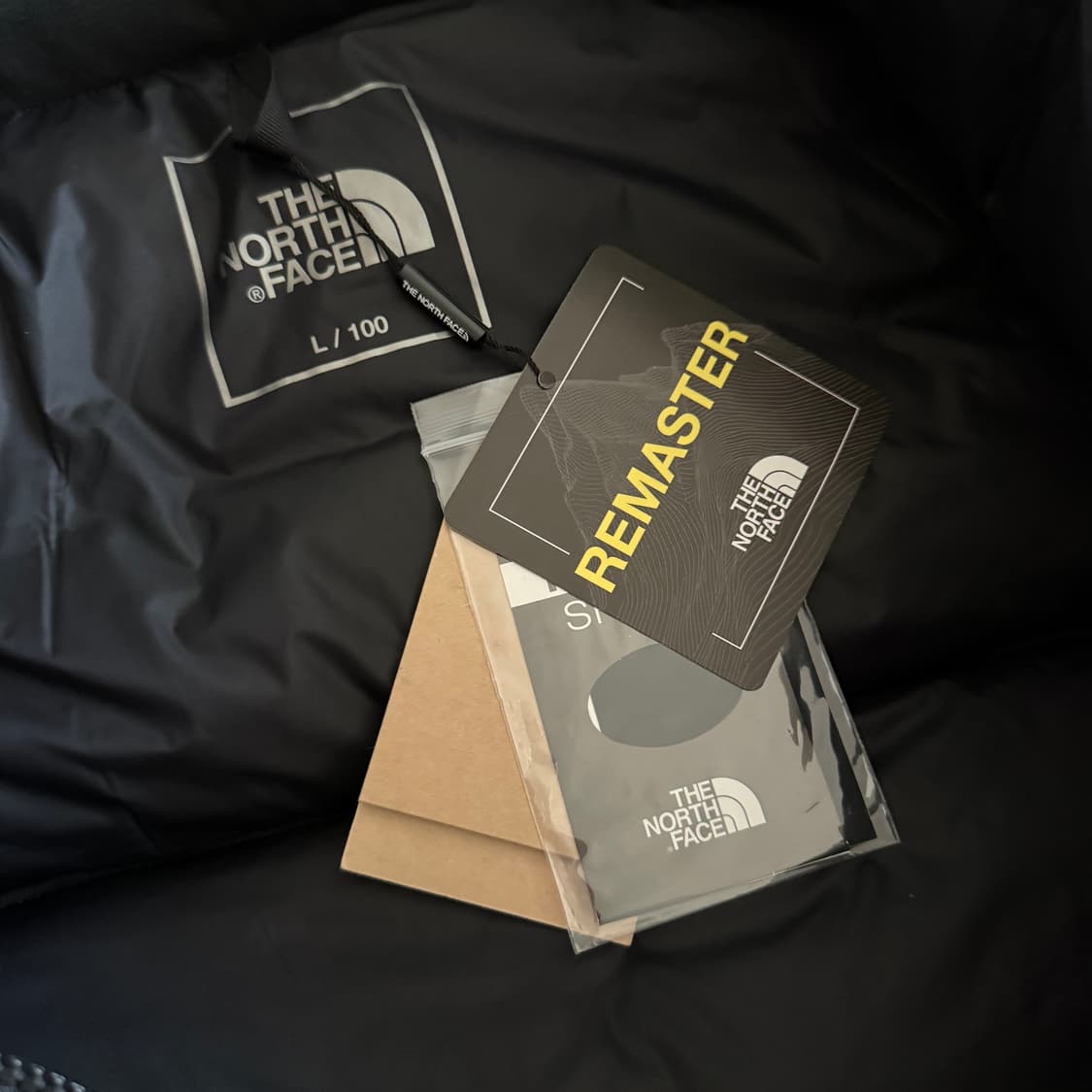 노스페이스 리마스터 눕시 다운 자켓 패딩 (중앙 로고) 상품이미지3