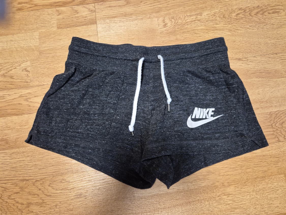 나이키 여성 반바지 S 사이즈 상품이미지1