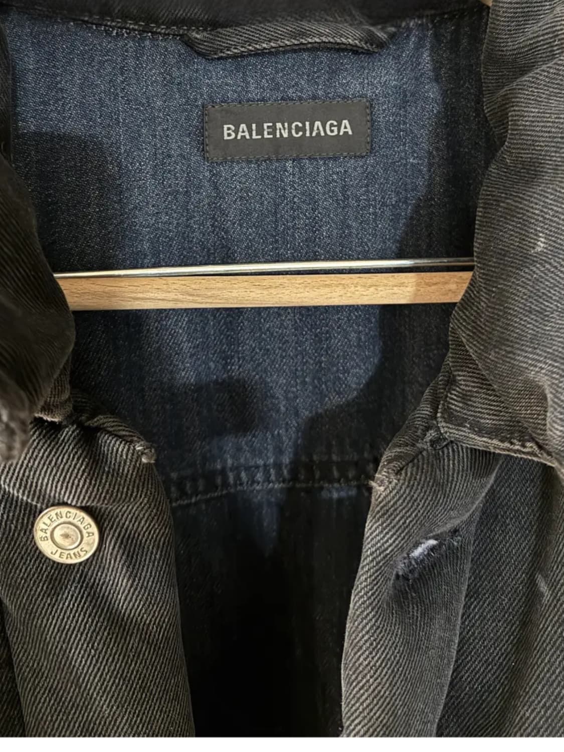 칸예와 샤이가 입은 발렌시아가 데님 패딩 자켓 흑청 상품이미지4