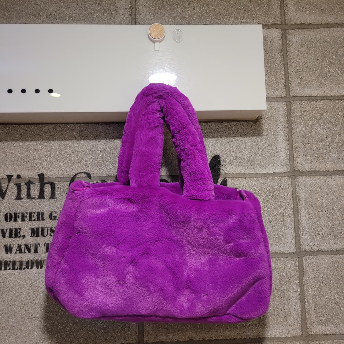 나이키 NSW 퍼 빅스우시 토트백 상품이미지2