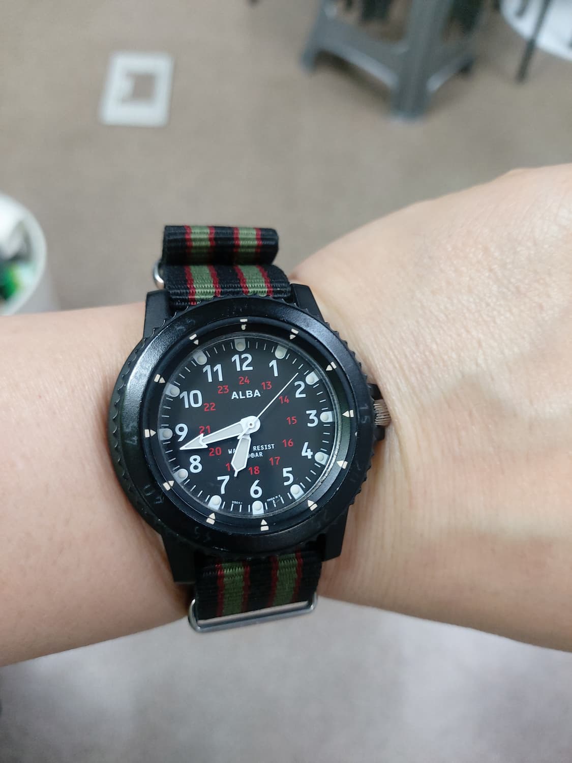 알바 블랙 색상의 필드 시계 상품이미지4