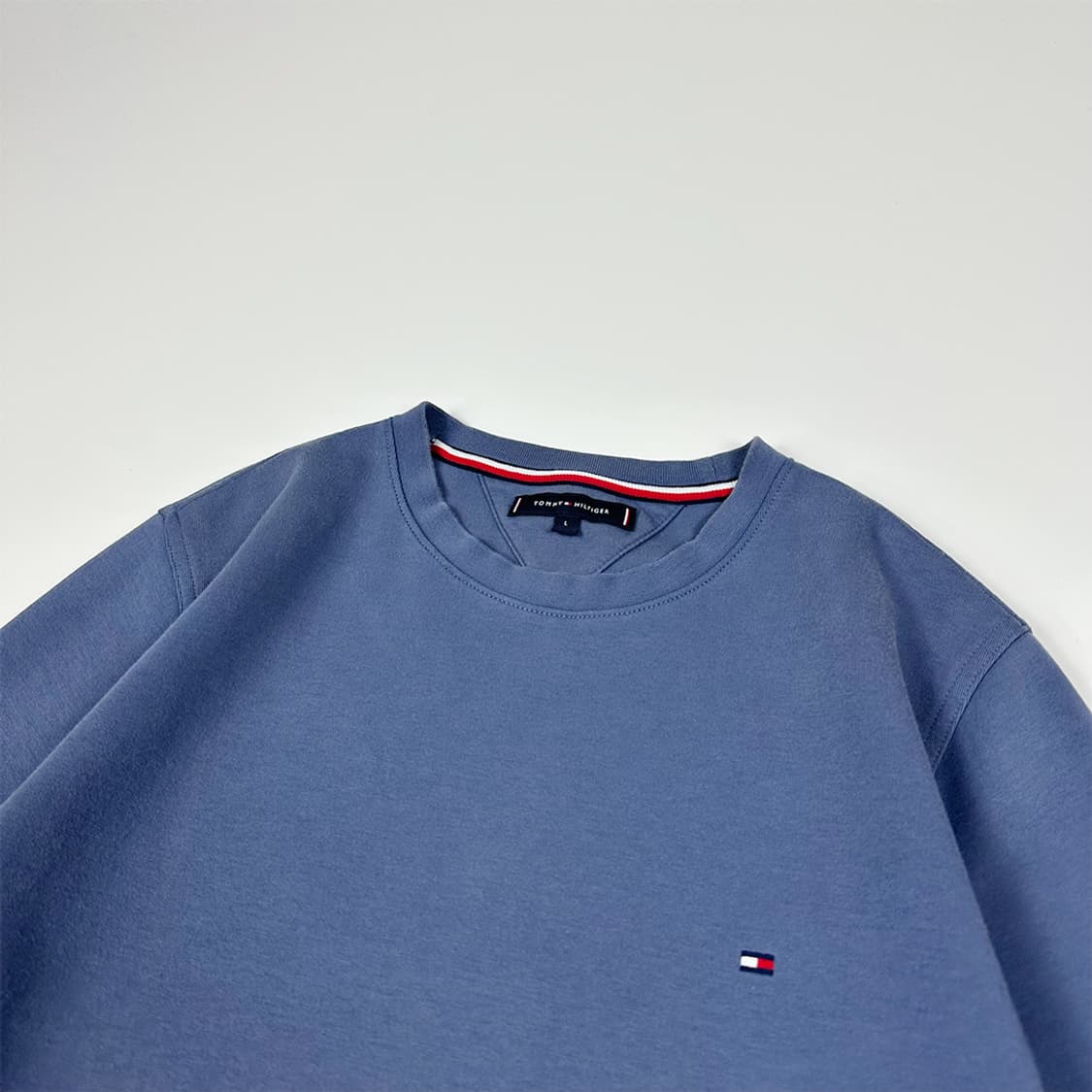 타미힐피거 가슴 로고 맨투맨 상품이미지3