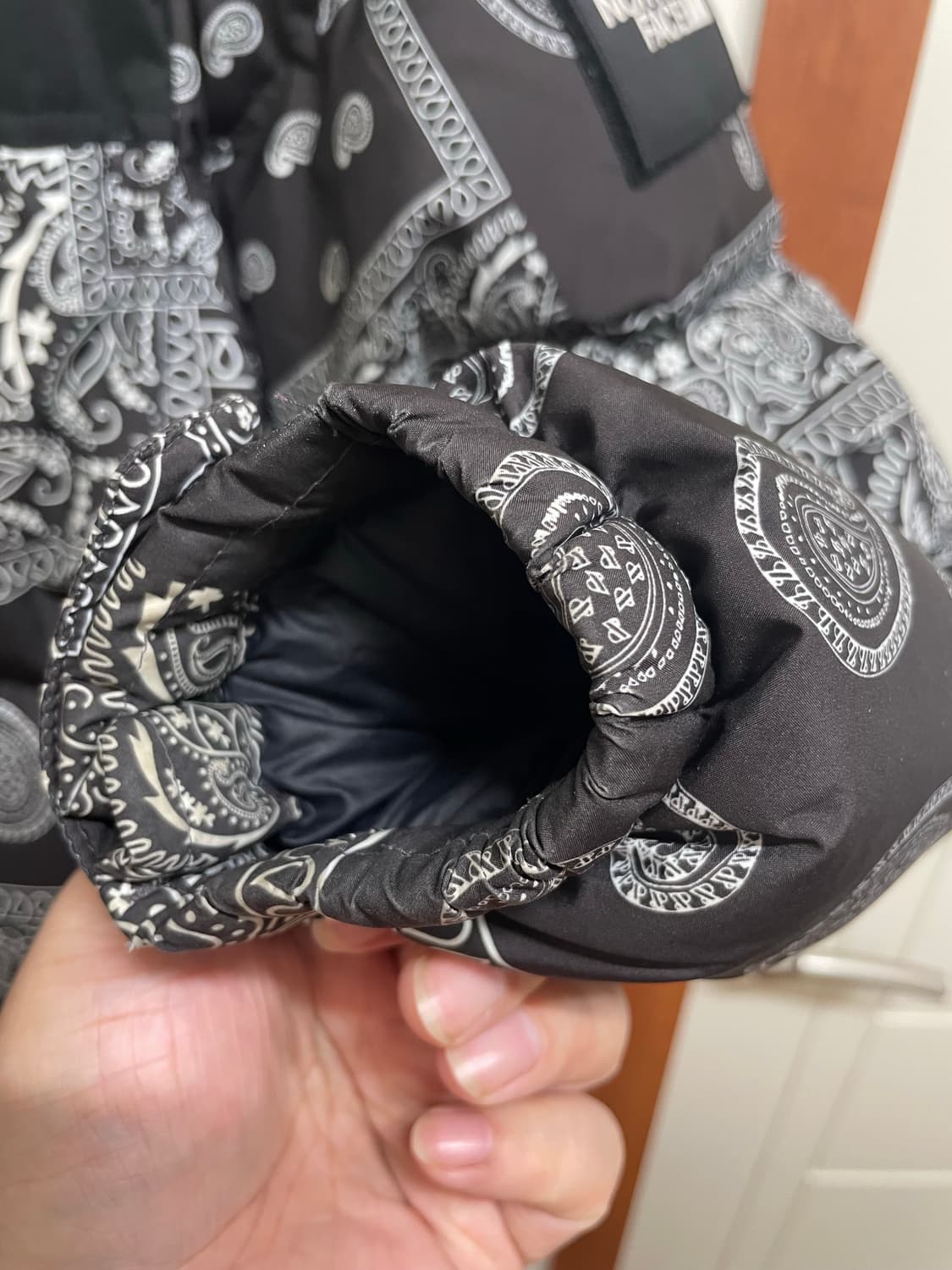 노스페이스 x 케이스스터디 눕시 반다나 블랙 XL 상품이미지3