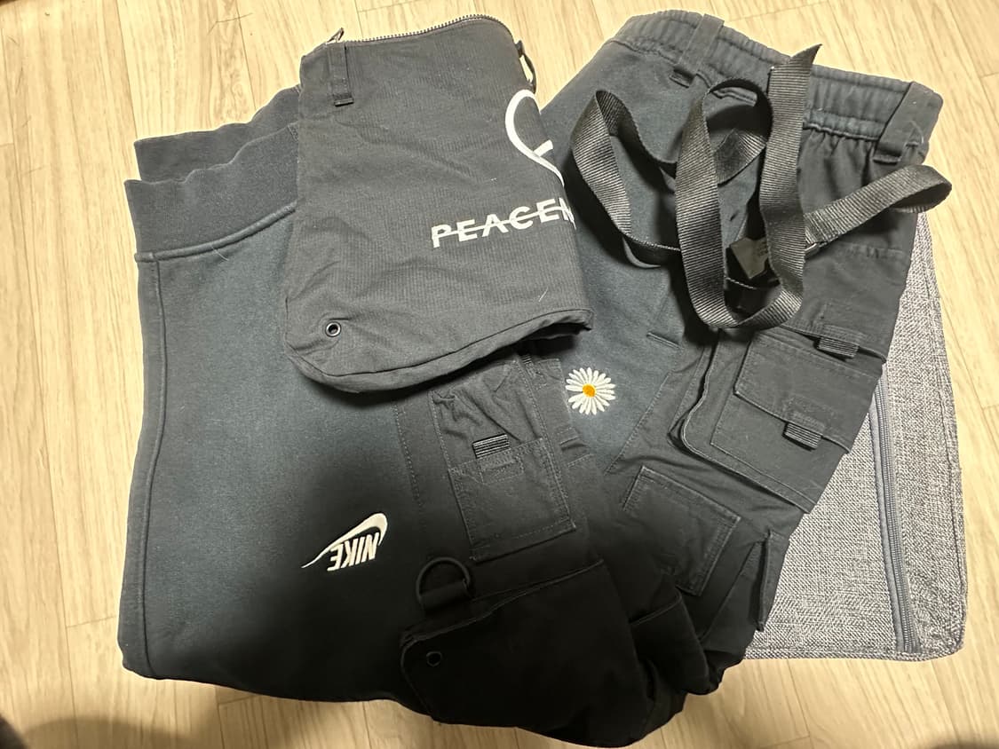 피스마이너스원 x 나이키 와이드 카고 팬츠 상품이미지1