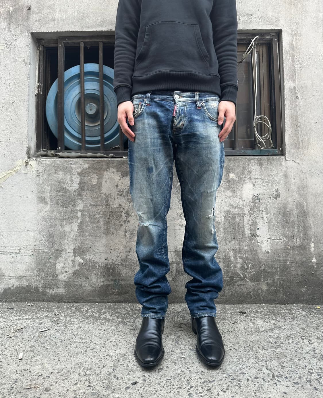 디스퀘어드2 디스트로이드 워싱 데님 팬츠 상품이미지1