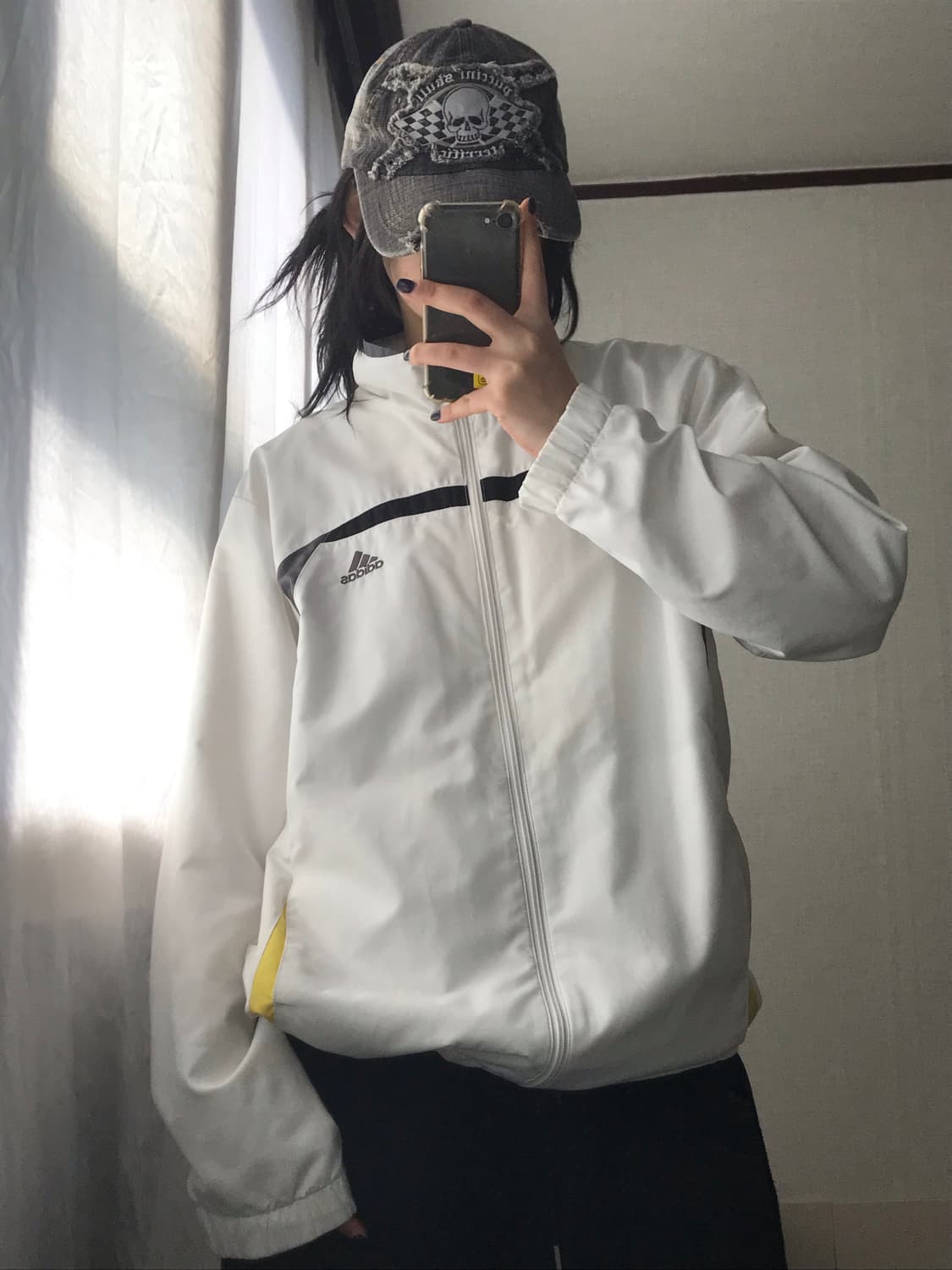 아디다스 화이트 윈드브레이커 상품이미지3