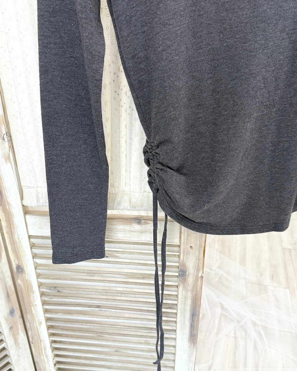 Gray Shirring Off-Shoulder Longsleeve 상품이미지10